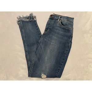 Free People Women's Jeans 61502-16515125 Ripped Frayed Raw Hem Size 29